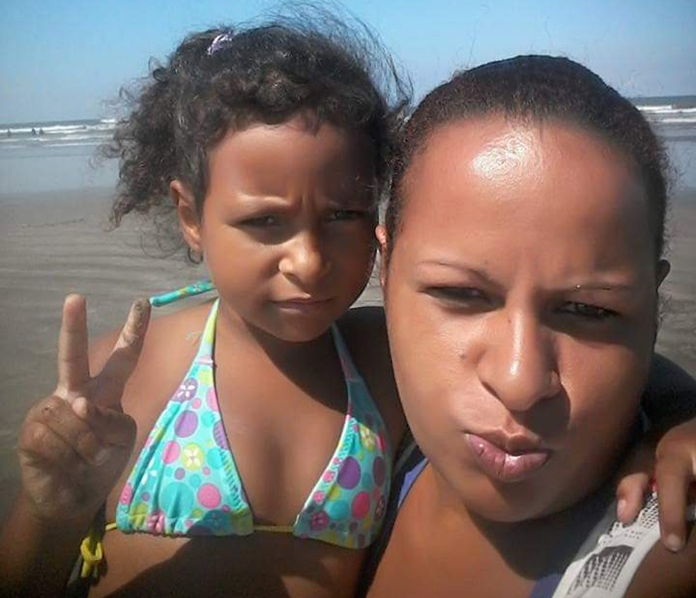 Diana Soares, mÃ£e de Kauani Cristhiny, acredita que a filha tenha sido sequestrada em MongaguÃ¡, SP â€” Foto: Arquivo Pessoal