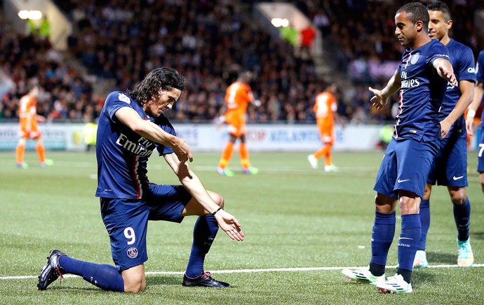 Cavani comemora gol do PSG contra o Lorient (Foto: Agência Reuters)