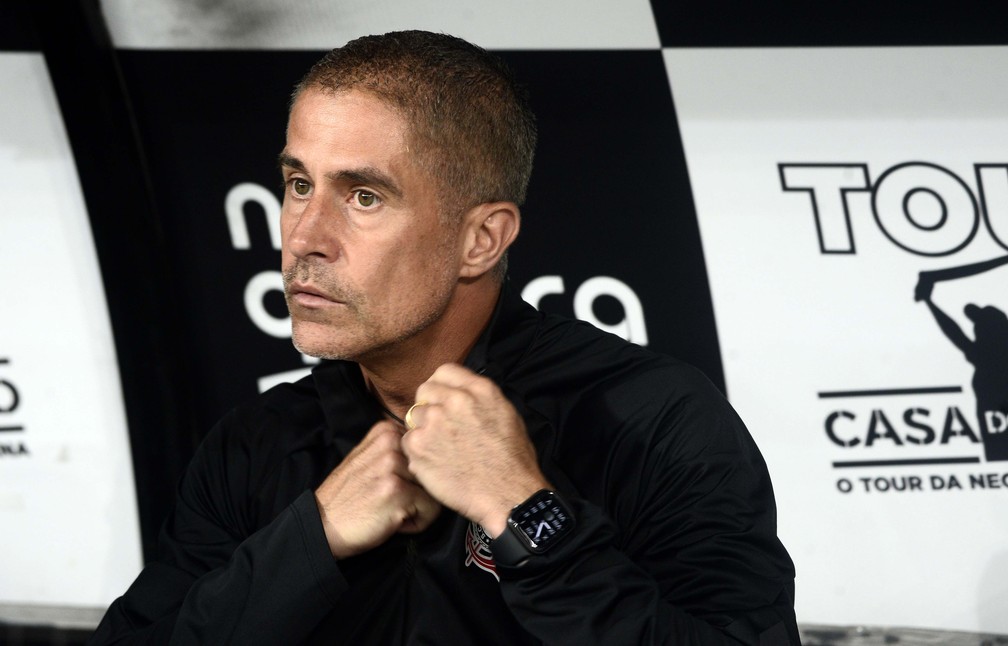 Sylvinho Corinthians x Ferroviria  Foto: Marcos Ribolli