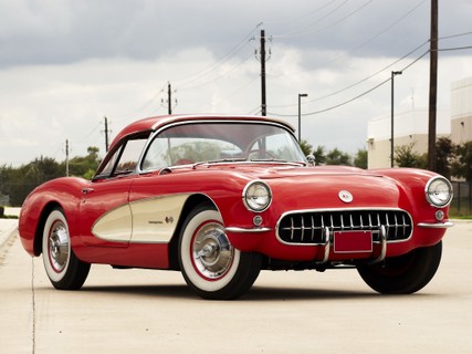1957 Corvette C1: Este é um dos primeiros Corvettes já feitos. Outra curiosidade: na época em que foi produzido, o carro custava um pouco mais de US $ 3 mil (Reprodução: Pinterest)
