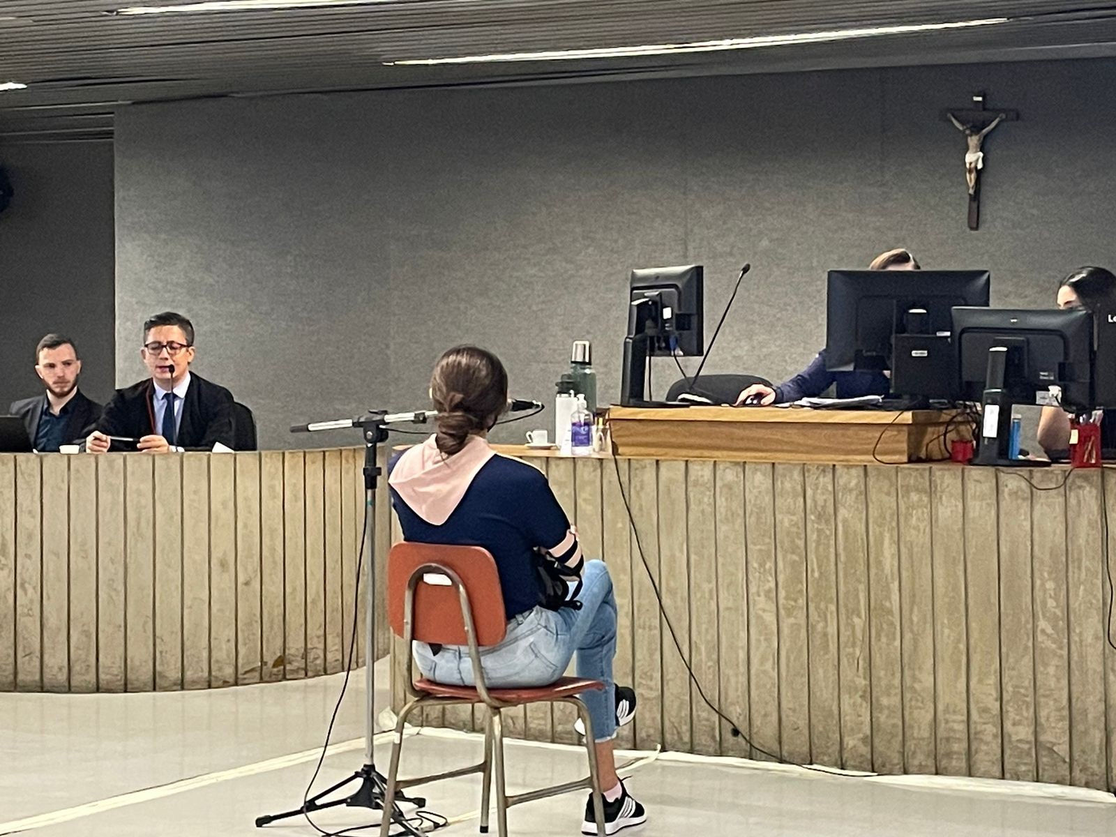 Mulheres acusadas de aplicar silicone industrial e matar clientes travestis em BH são condenadas a 12 anos de prisão 