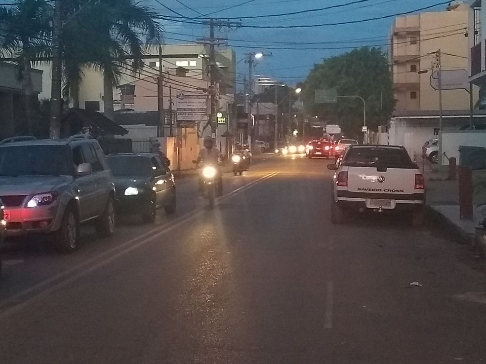 Rua Cel. José Galdino é uma das mais movimentadas de Rio Branco  (Foto: Luan Cesar/G1)
