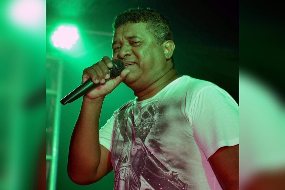 Cantor de forró Binha Cardoso. — Foto: Divulgação
