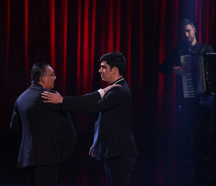 Galvão e Adnet dançando tango?! Pode isso, Arnaldo? (Foto: Isabella Pinheiro/Gshow)
