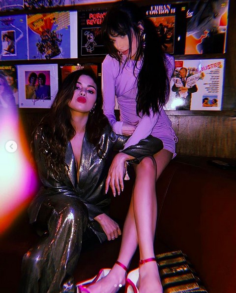 A cantora Selena Gomez na festa de aniversário da amiga modelo Connar Franklin (Foto: Instagram)