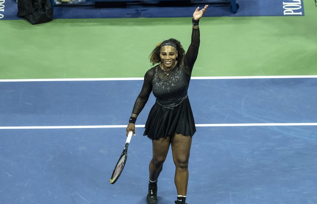 NEW YORK, UNITED STATES - AUGUST 31: Serena Williams of USA celebrates victory in US Open Championships 2nd round match against Anett Kontaveit of Estonia at Billie Jean King National Tennis Center in New York on August 31, 2022. Williams won in three set (Foto: Anadolu Agency via Getty Images)