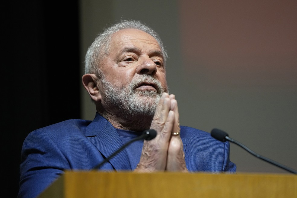 Lula durante uma visita a Portugal antes das eleições de 2022 — Foto: Armando Franca/AP Photo