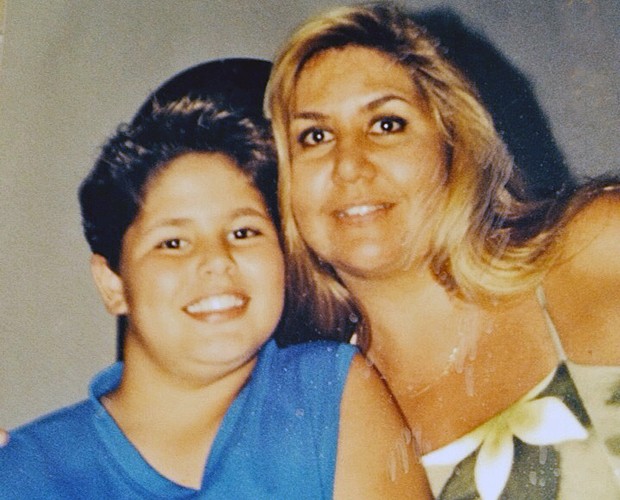 Leandro Buenno e mãe (Foto: Arquivo Pessoal)