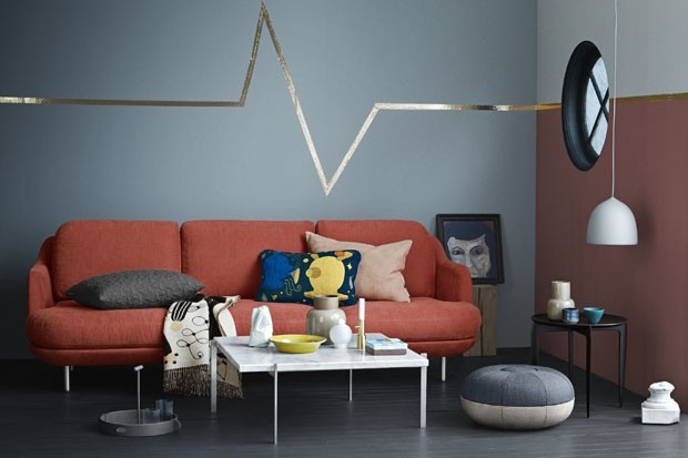 Sofá colorido na sala de estar: 7 maneiras de apostar na peça (Foto: Divulgação)