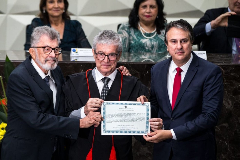 Camilo Santana (PT) é diplomado senador eleito pelo Ceará. — Foto: Thiago Gadelha/Sistema Verdes Mares