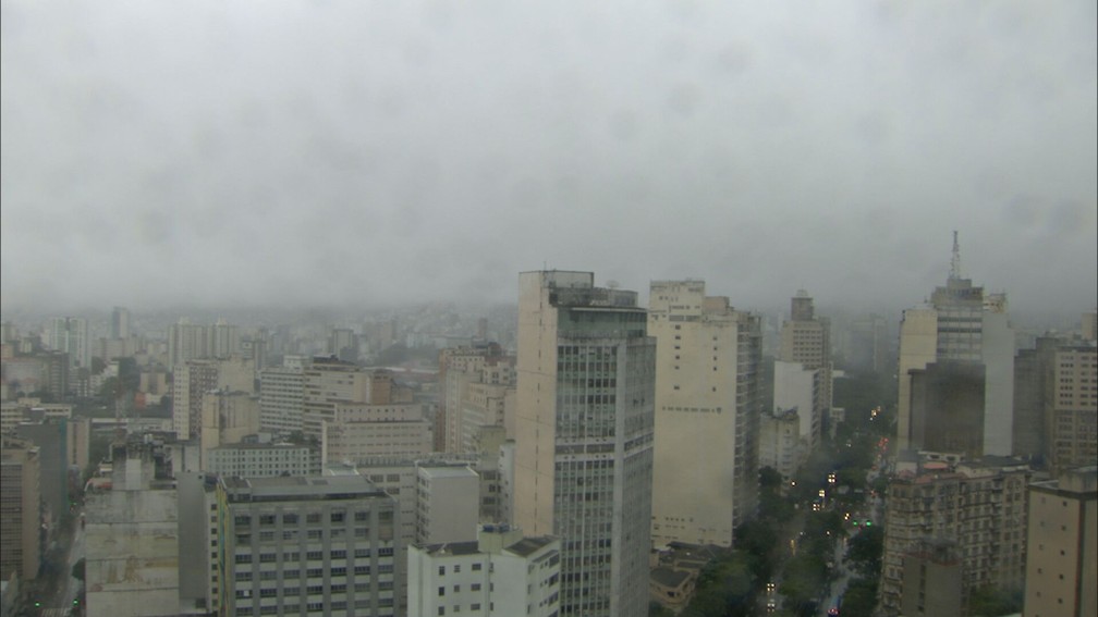 Bh Tem O Dia Com Mais Chuva Na Historia Da Cidade Diz Inmet Minas Gerais G1