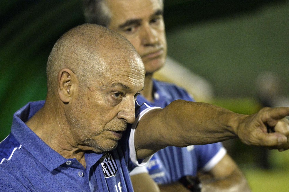 Jesualdo Ferreira, técnico do Santos — Foto: Marcos Ribolli