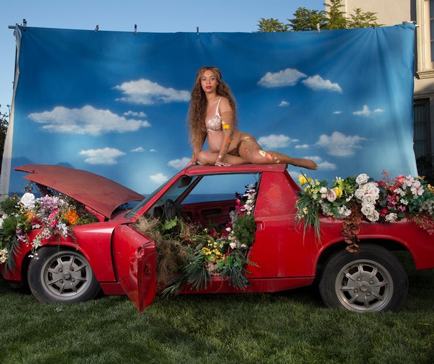 Beyoncé anuncia gravidez de gêmeos com ensaio "Eu Tenho Três Corações"  (Foto: Reprodução)