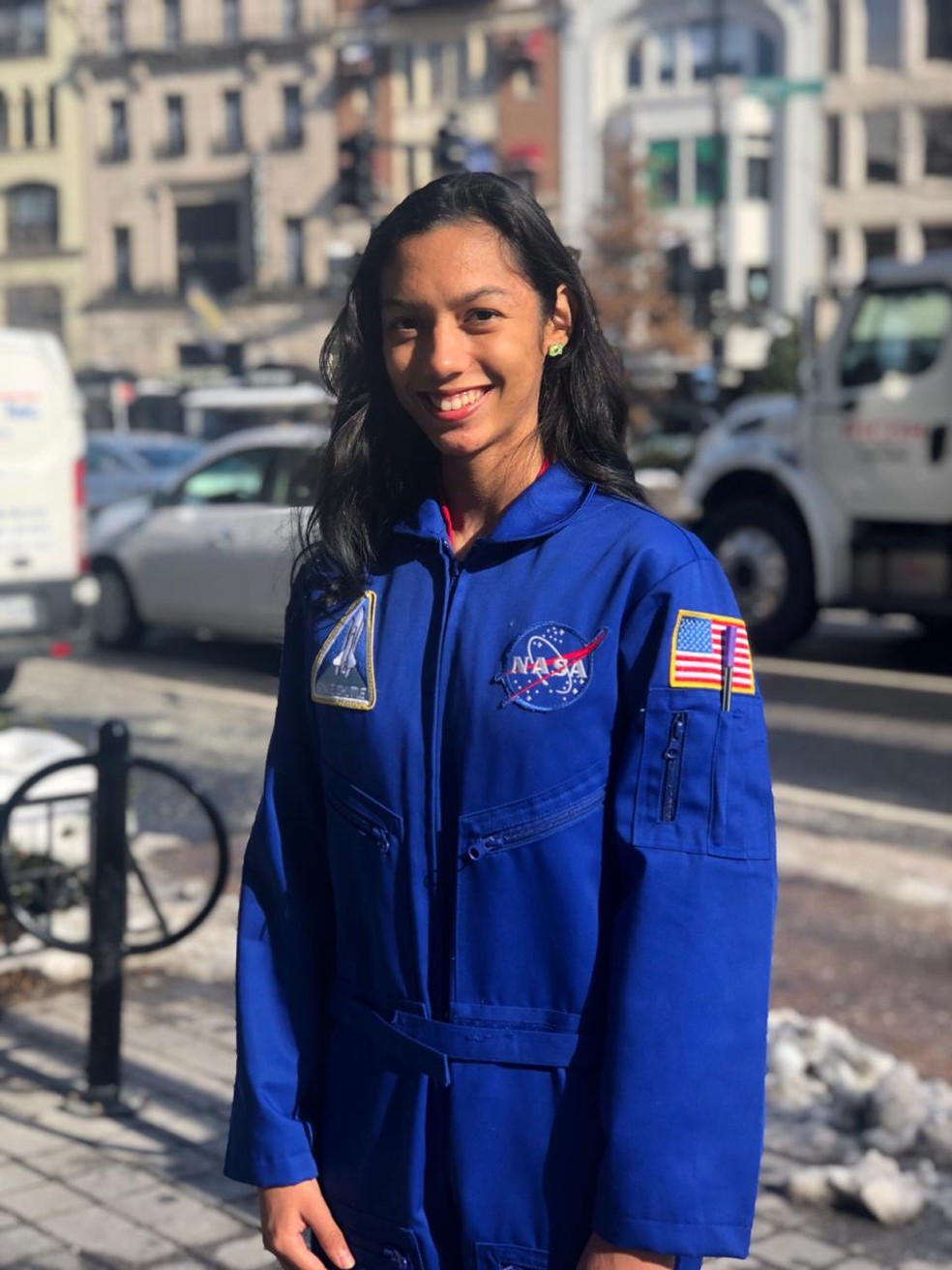 Universitária de MT que sonha ser astronauta faz vaquinha para cursos na Nasa e tenta vaga para ir a Marte