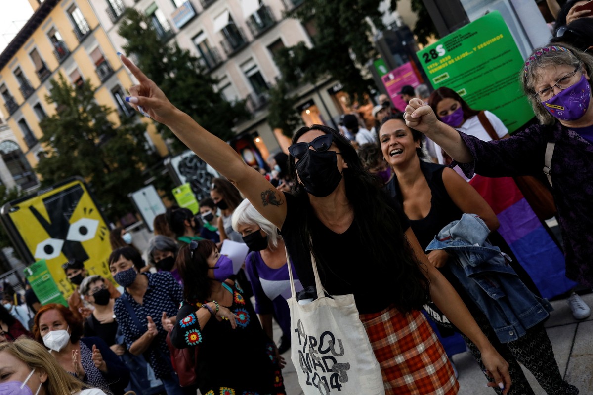 El gobierno español aprueba el primer permiso menstrual retribuido en Europa;  proyecto irá al Parlamento |  Mundo