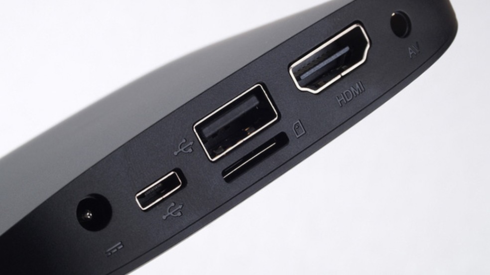 Aparelho chinês tem entradas HDMI e USB, memória interna e Bluetooth (Foto: Divulgação/Xiaomi)