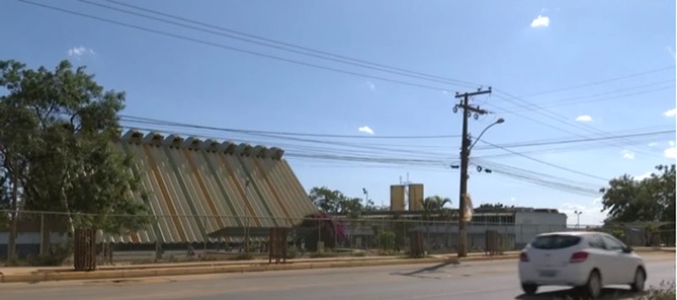 Caso aconteceu no Centro Municipal Professor Paulo Freire, em Vitória da Conquista — Foto: Reprodução/ TV Sudoeste