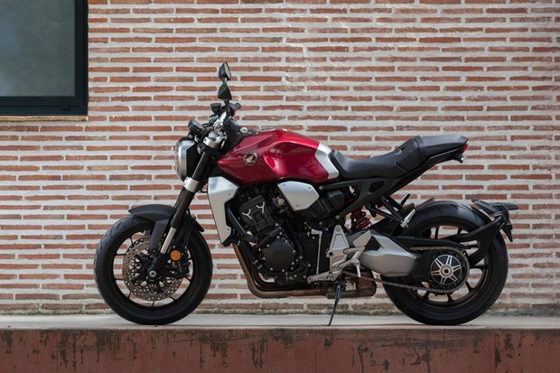 Cb 1000r preta