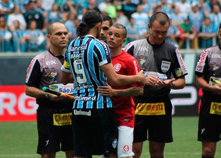 DAle oferece camarote à diretoria do Grêmio para amistoso beneficente
