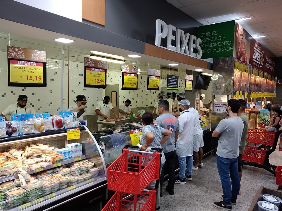 Supermercados fazem 'viradão' para compras de Natal em Manaus | Amazonas |  G1