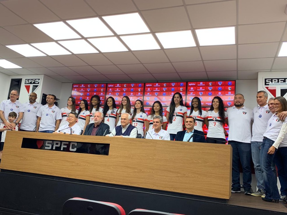 Apresentação time São Paulo/Barueri vôlei José Eoberto Guimarães — Foto: Érica Hideshima