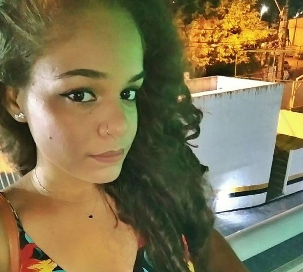 Thays Santos, de 20 anos, afirma que teve acesso à página de outra pessoa no Sisu. — Foto: Arquivo pessoal