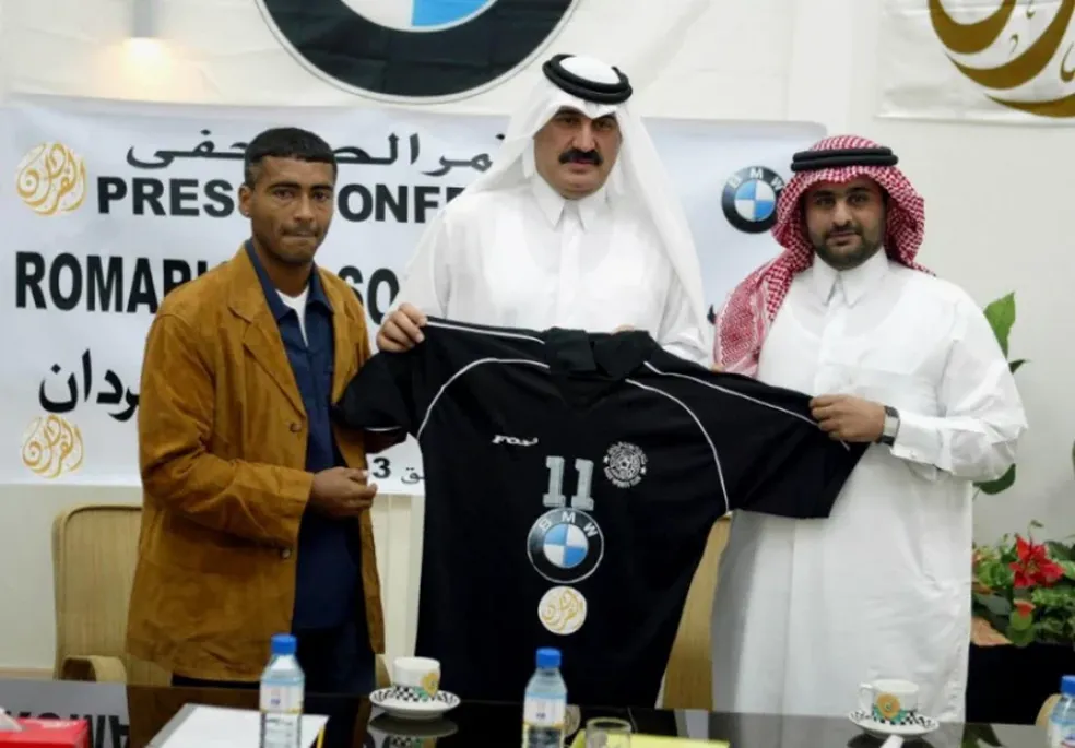 Em 2003, Romrio teve rpida passagem pelo Al-Sadd  Foto: Al-Sadd/divulgao