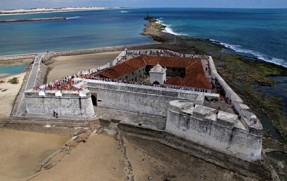 Fortaleza dos Reis Magos, na praia do Forte âÂ€Â” Foto: CanindÃ© Soares
