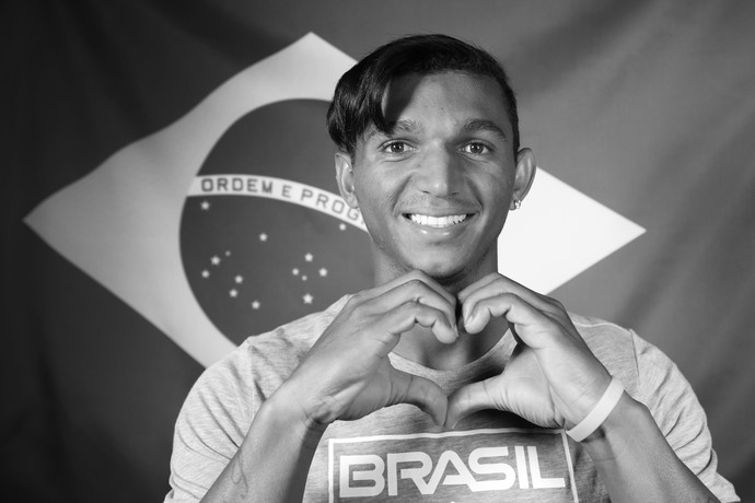 Isaquias Queiroz foi o primeiro brasileiro a conquistar três medalhas em uma Olimpíada (Foto: Carol Caminha/Gshow)
