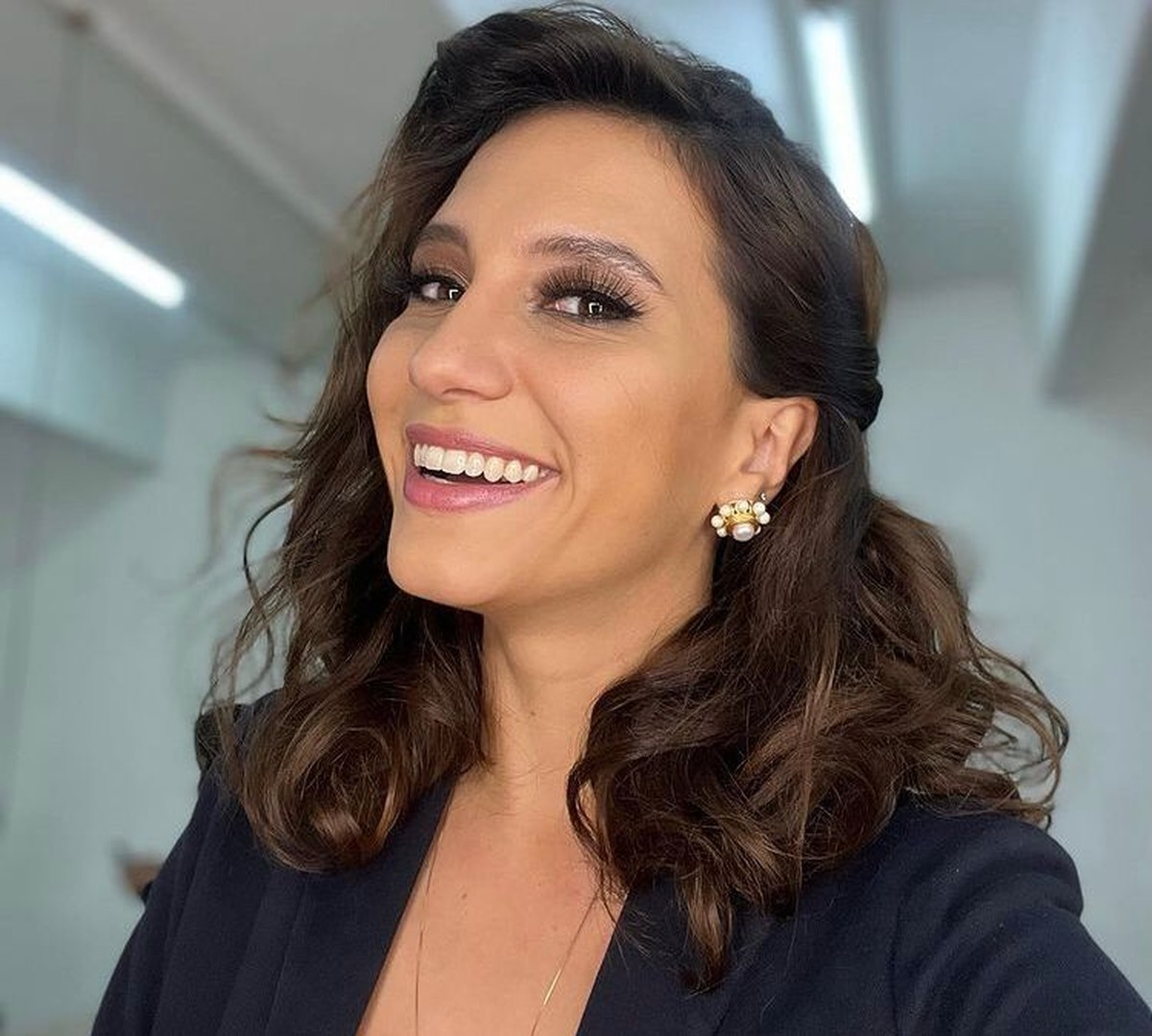 Lorena Comparato fala sobre sonho de ter carreira internacional e