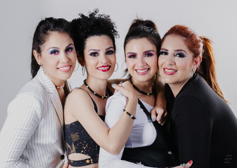 Dayanna Siilver e convidadas — Foto: Via Sul Shopping/Divulgação