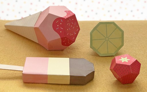 Moranguinho 3D para Colorir - Desenhos para Imprimir e Pintar - Brinquedos  de Papel