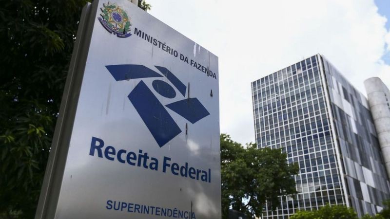 Brasil perde 'uma reforma da Previdência' por ano em impostos não pagos por milionários e empresas thumbnail