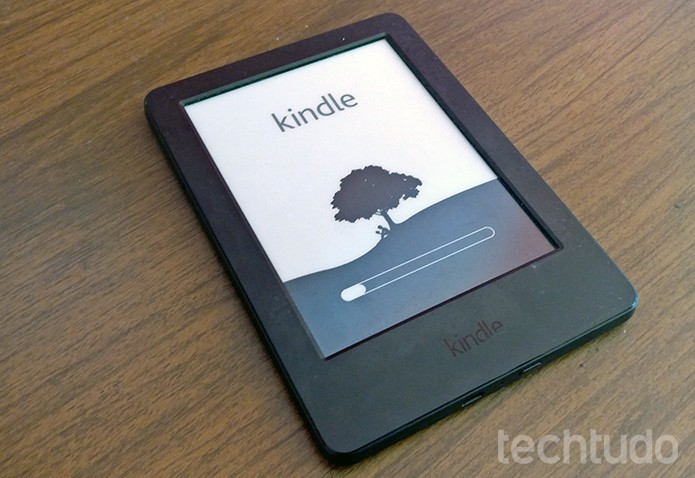 Kindle irá reiniciar automaticamente após comando do usuário (Foto: Elson de Souza/TechTudo)