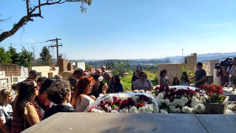 Paulo P.A. Pagni, da banda RPM, foi enterrado em Araçariguama — Foto: Ana Beatriz Serafim/G1