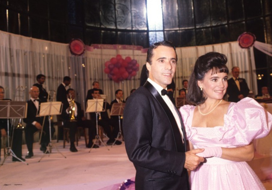 Com Tony Ramos durante gravação de "Rainha da sucata", de 1990