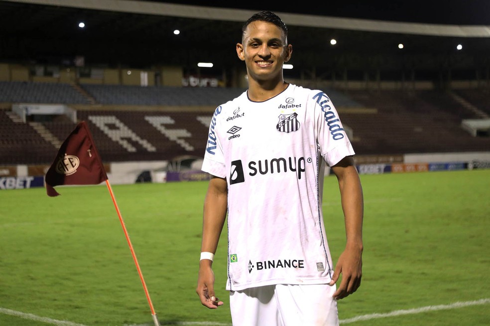 Weslley Patati é um dos destaques do Santos na Copinha — Foto: Pedro Ernesto Guerra Azevedo/Santos FC