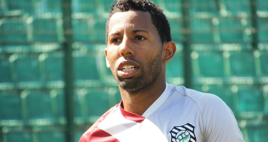 Lembra dele? ABC contrata Vitor Júnior, ex-Inter, Botafogo e Corinthians