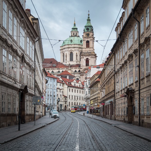 Praga mostra uma relação com a urbanização diferente do que estamos acostumados (Foto: Zdenek Havel)