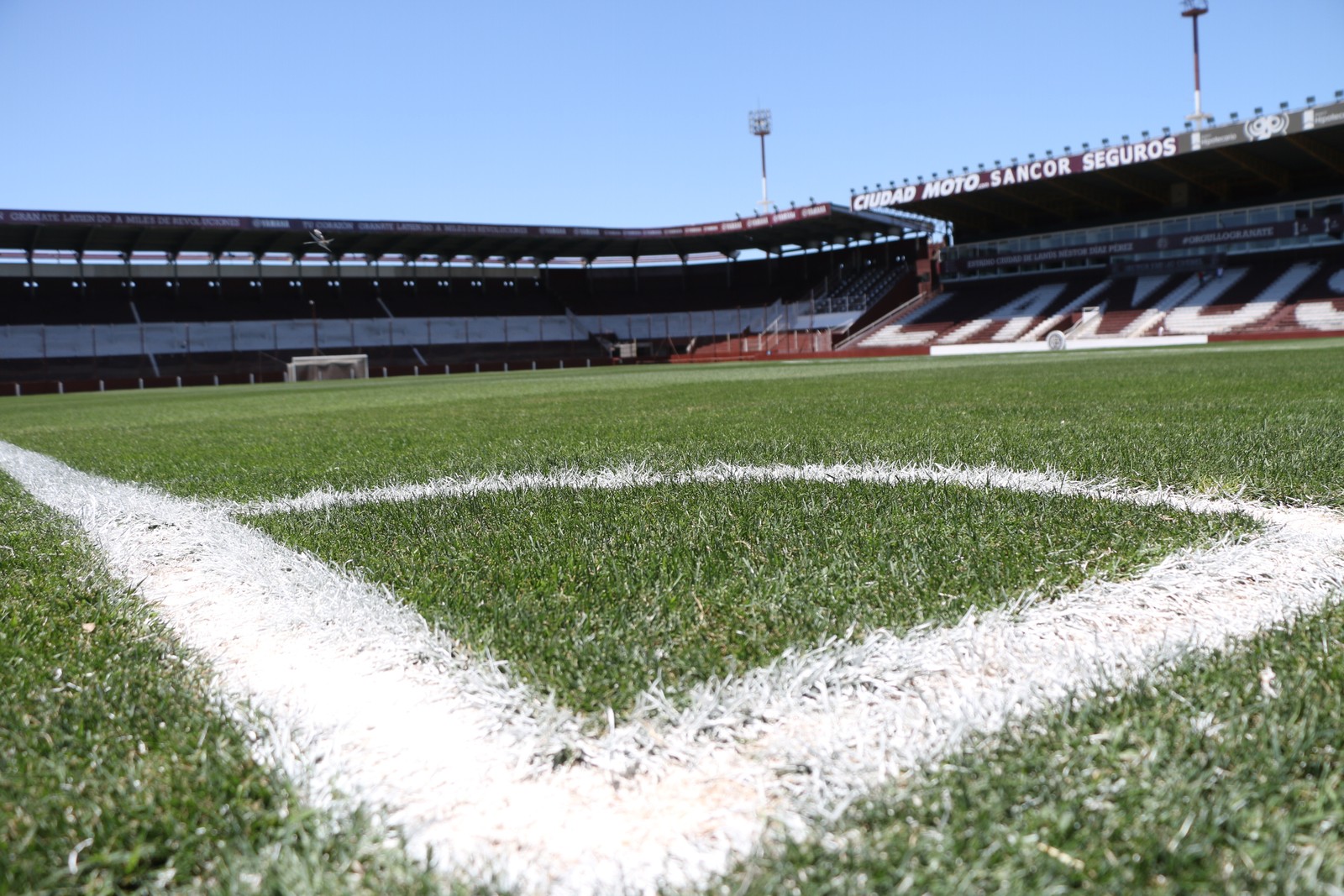 Gramado maior e torcida perto: a Fortaleza que o Grêmio vai enfrentar na final