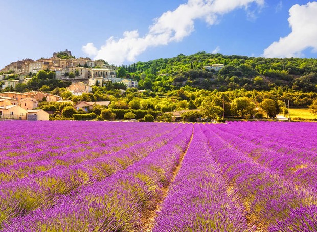 Simiane-la-Rotonde, na França (Foto: Shutterstock/ Reprodução)