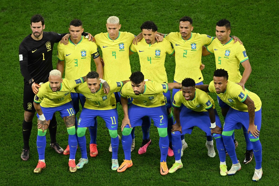 Seleção brasileira caiu para a Croácia nas quartas da Copa, mas segue líder