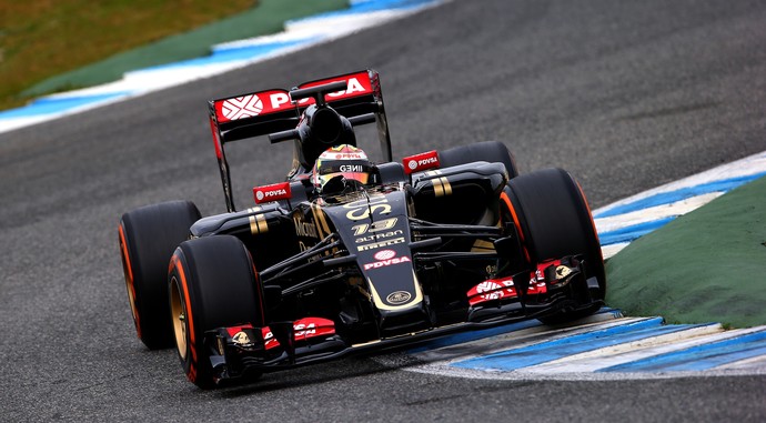 Lotus de Pastor Maldonado no segundo dia de testes de pré-temporada da F-1 em Jerez (Foto: Getty Images)