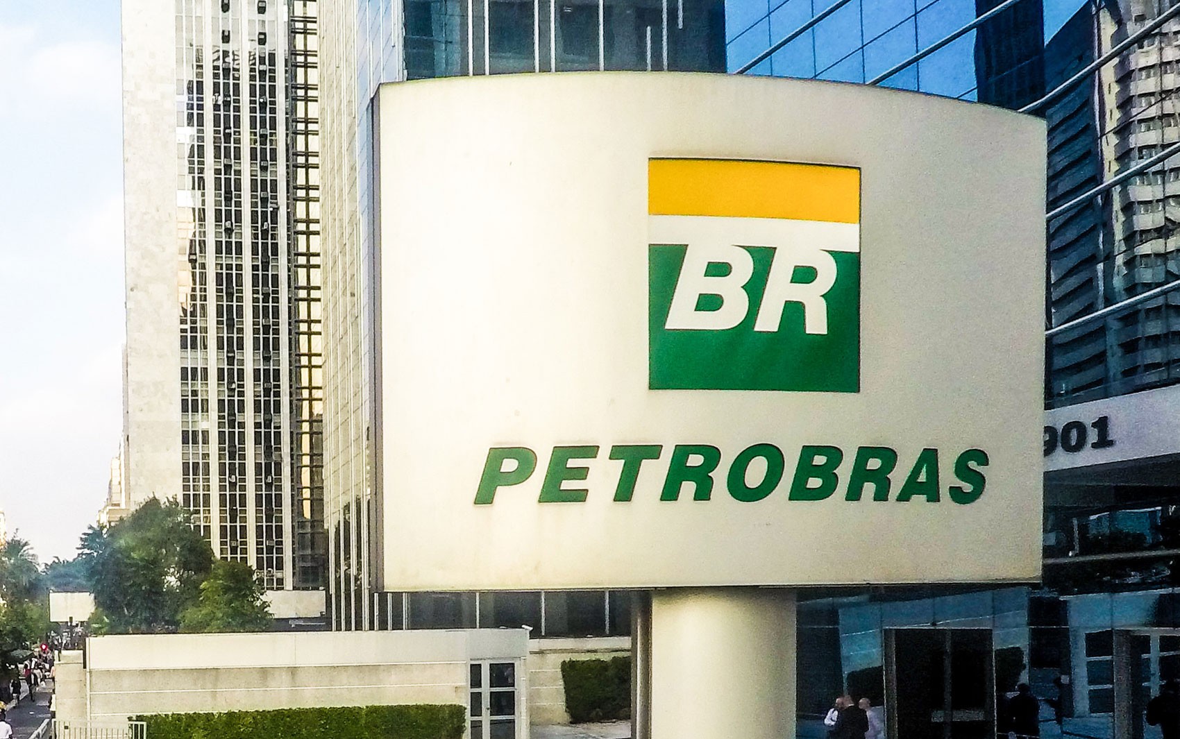 Petrobras demite gerente de RH por negociações às vésperas do balanço thumbnail