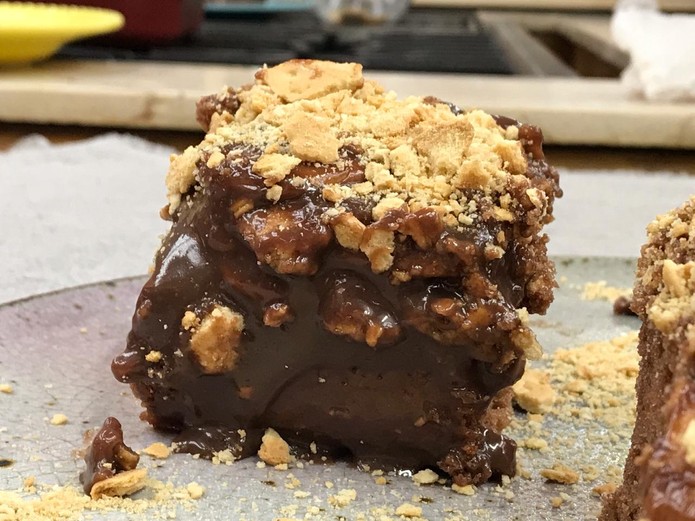 Bolo De Chocolate Com Cobertura De Palha Italiana Cremosa