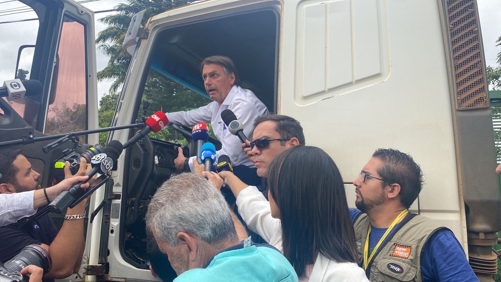 Presidente Jair Bolsonaro (PL), candidato à reeleição, concede entrevista coletiva em Brasília — Foto: Guilherme Mazui/g1