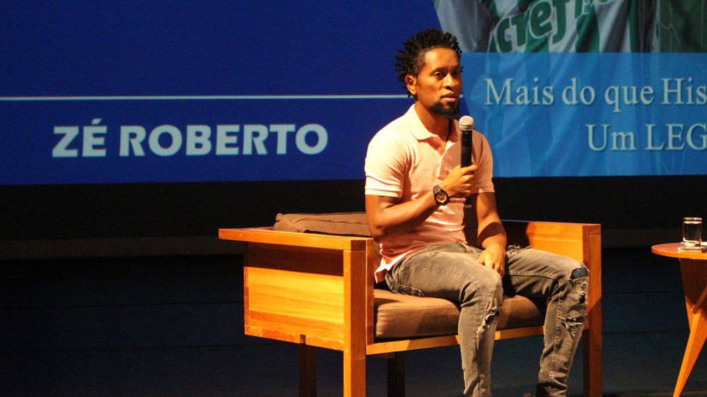 Zé Roberto defende a implantação do árbitro de vídeo no estadual de 2019