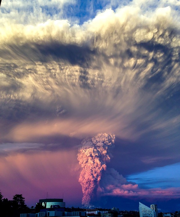 Erupção (Foto: Max Perez / reprodução)