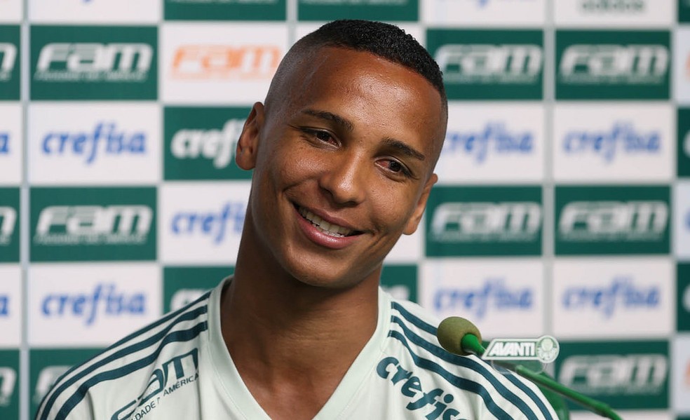 Faz tempo que Deyverson não aparece na sala de imprensa — Foto: Cesar Greco/Ag. Palmeiras