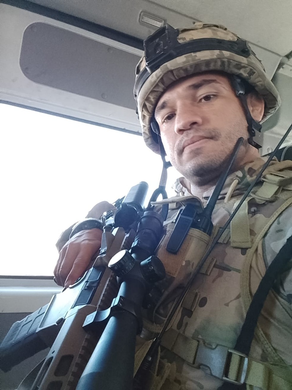 Tenente brasileiro Sandro Silva em ativididade com o exército ucraniano — Foto: Arquivo pessoal